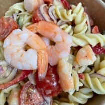 Pastasalade roze garnalen avocado pestomayonaise / 200g